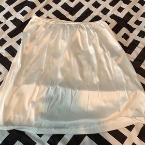 Skirt slip
